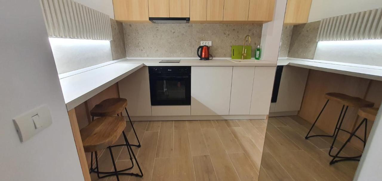 City Center Chic Studio Букурещ Екстериор снимка